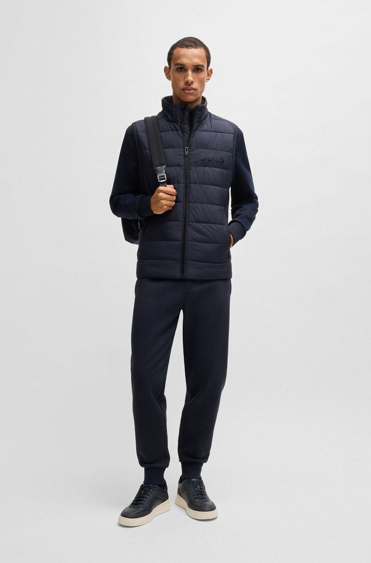 REGULAR-FIT WATER-REPELLENT GILET WITH TONAL LOGO - 3