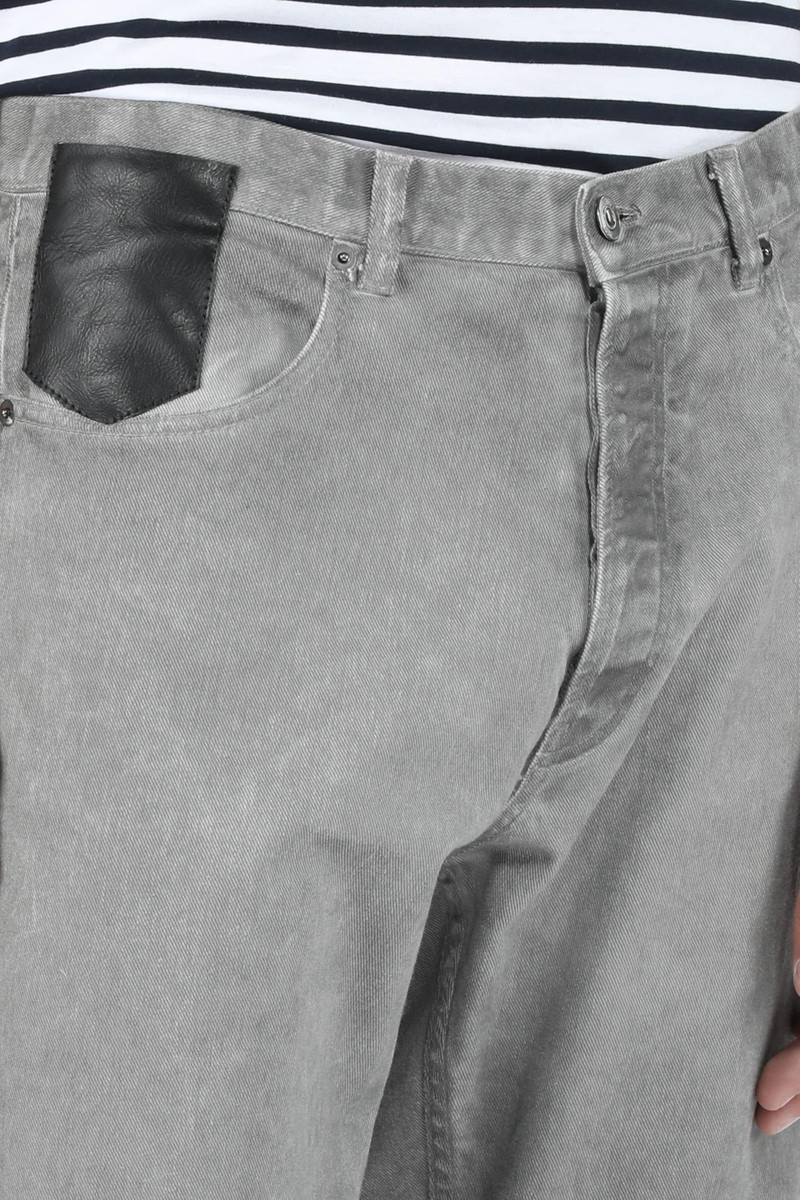 STRAIGHT-LEG JEANS 5