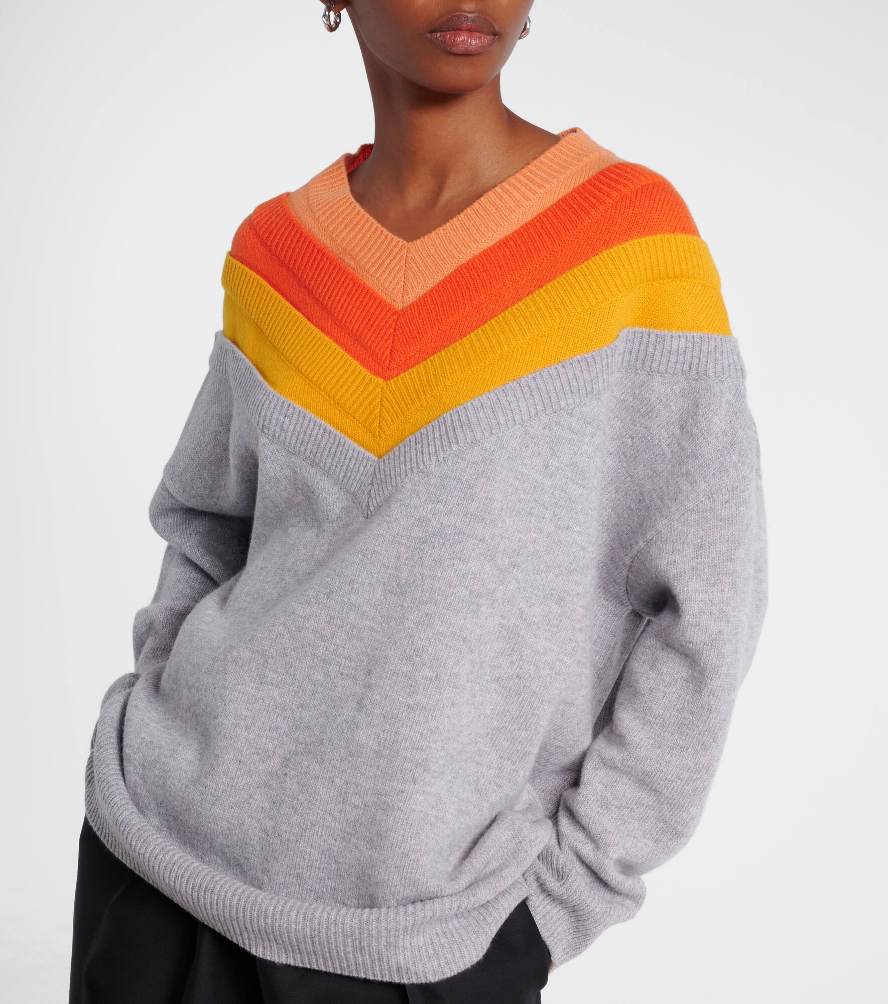 Layered wool sweater - 6