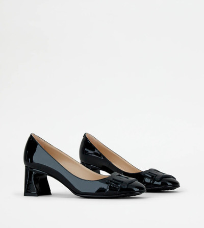 Tod's SLIDE PUMPS IN PATENT LEATHER - BLACK outlook