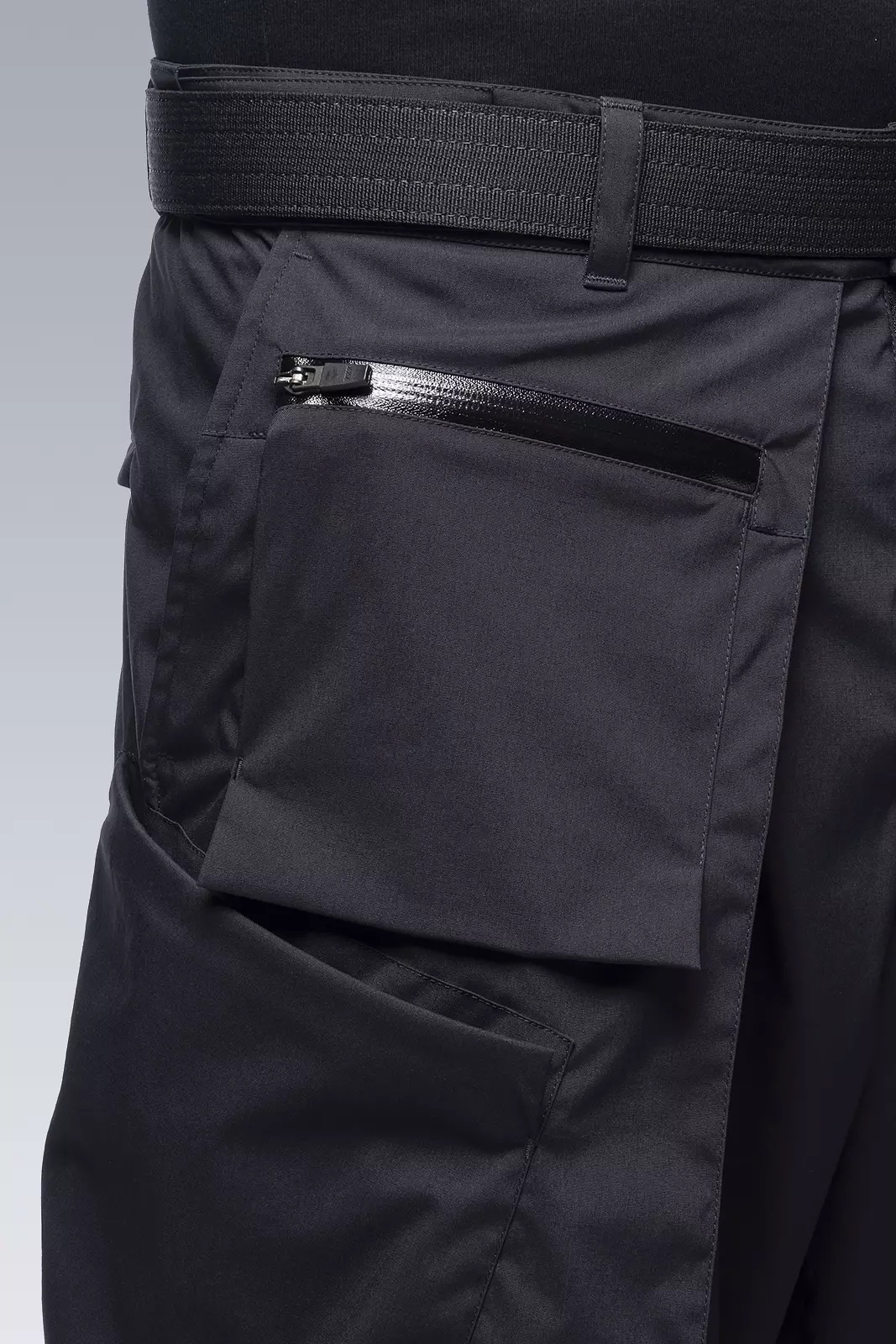 P45A-E Encapsulated Nylon Single Pleat Cargo Trouser Black - 20