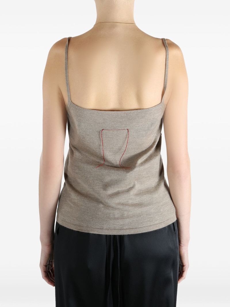 sleeveless top 4