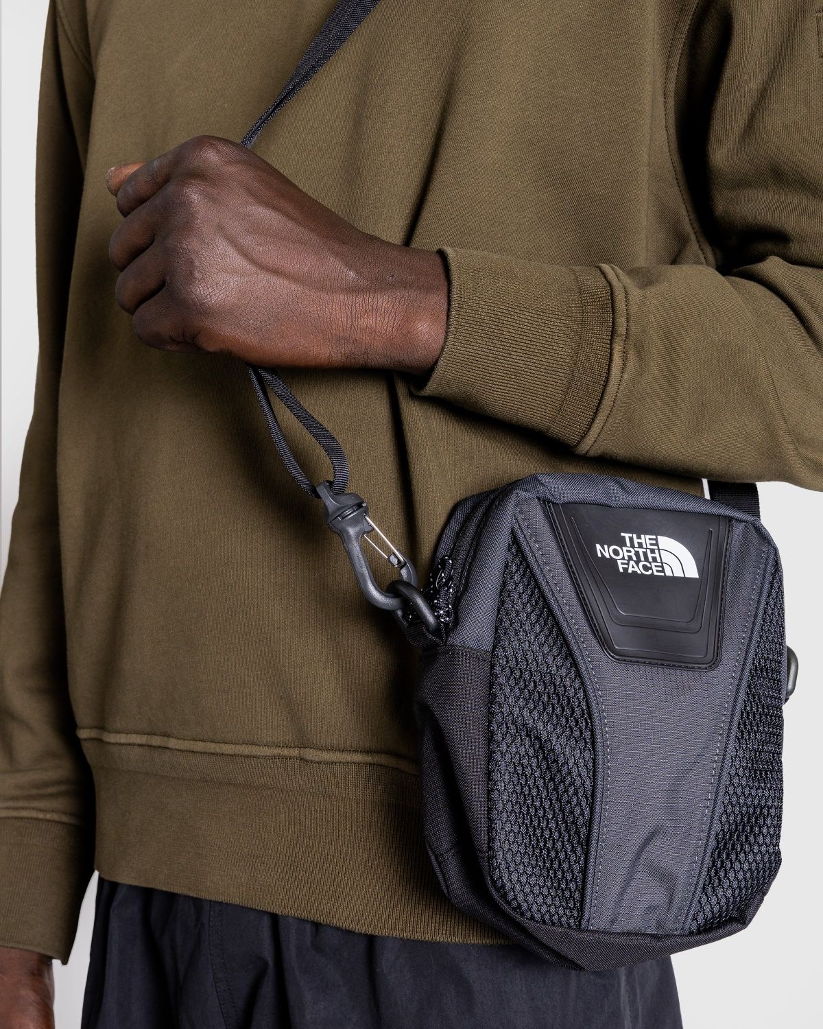 The North Face – Y2K Shoulder Bag TNF Black/Asphalt Gray - 3