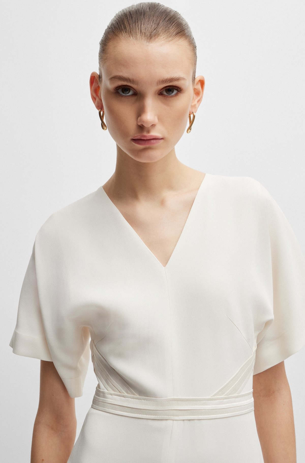 V-NECK DRESS WITH WAIST DETAIL - 6