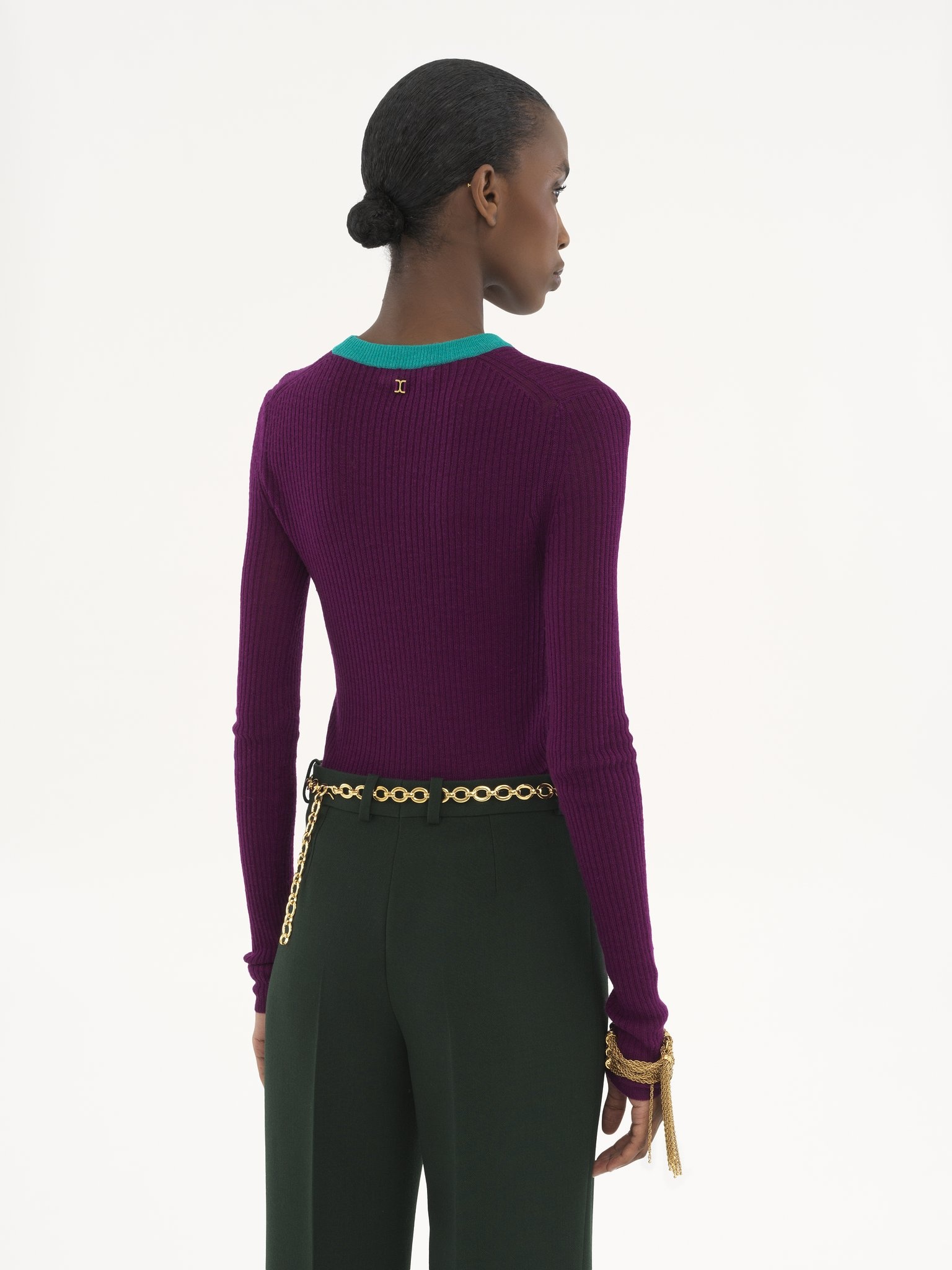 CREW-NECK FITTED TOP IN WOOL KNIT - 5
