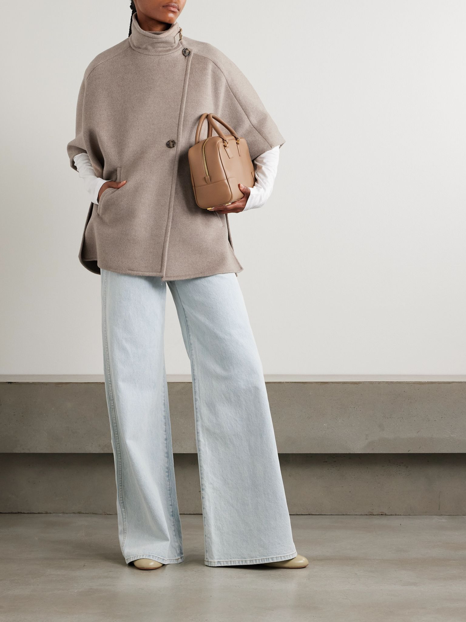 Derrik leather-trimmed cashmere cape Beige - 2