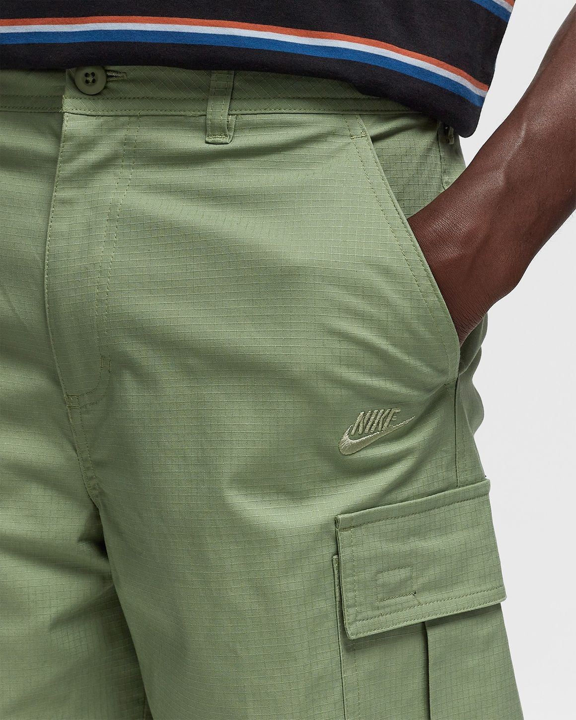 Club Woven Cargo Shorts - 4