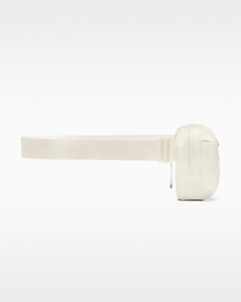 Nike Nike Aura Crossbody Bag (2L) outlook