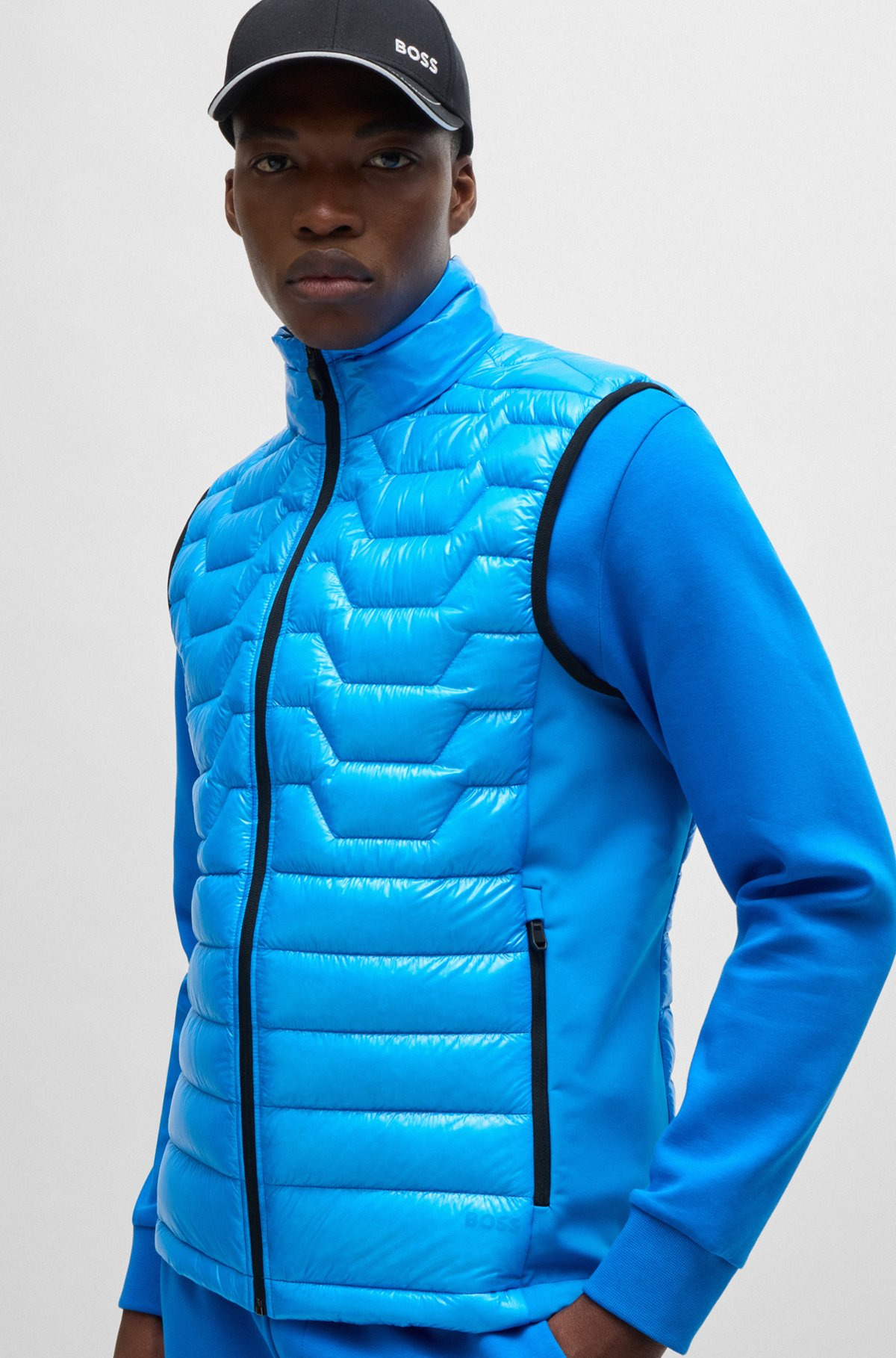 WATER-REPELLENT REGULAR-FIT GILET WITH SIGNATURE QUILTING - 5
