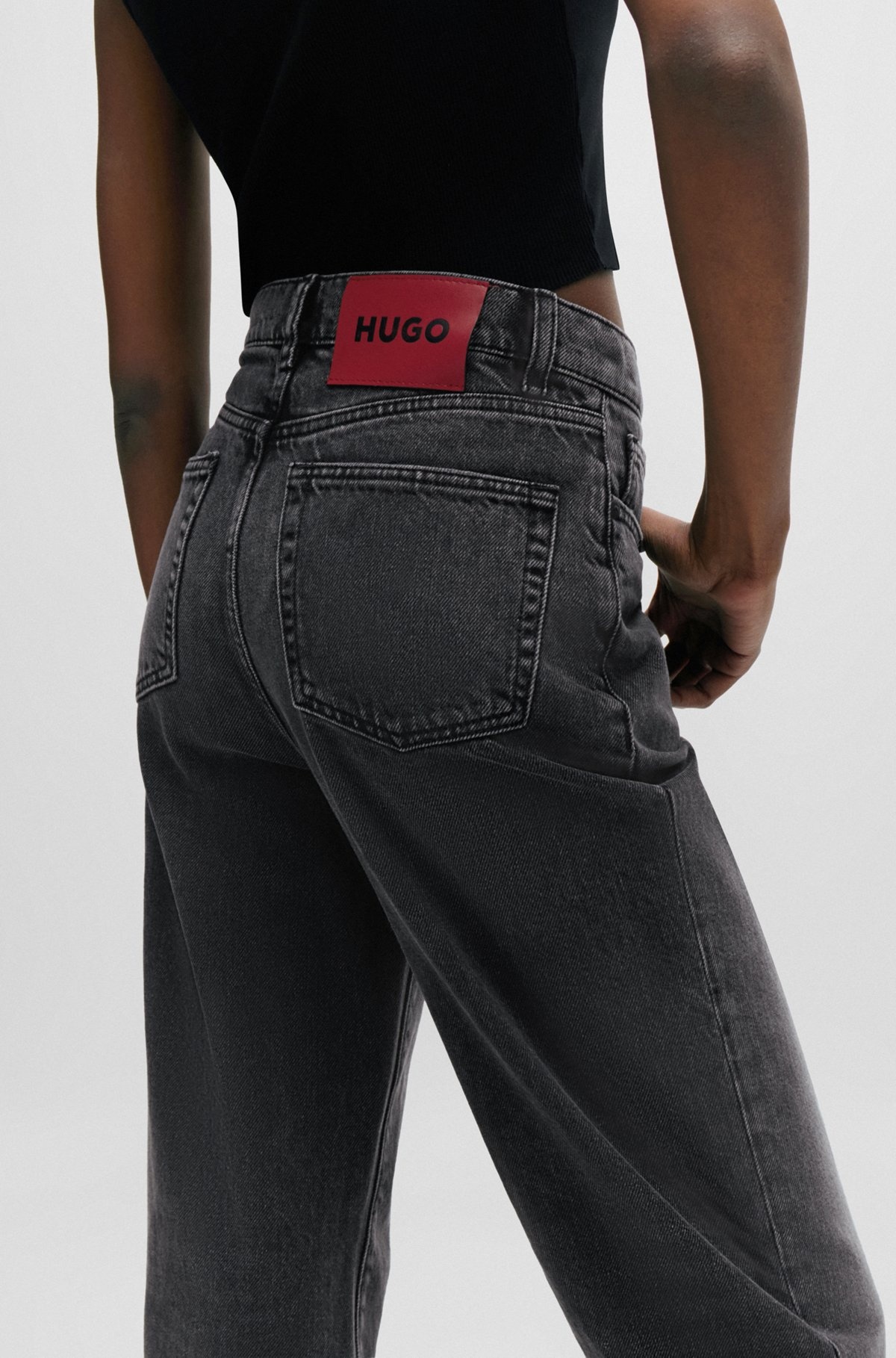 MODERN-FIT WIDE-LEG JEANS IN BLACK DENIM - 5
