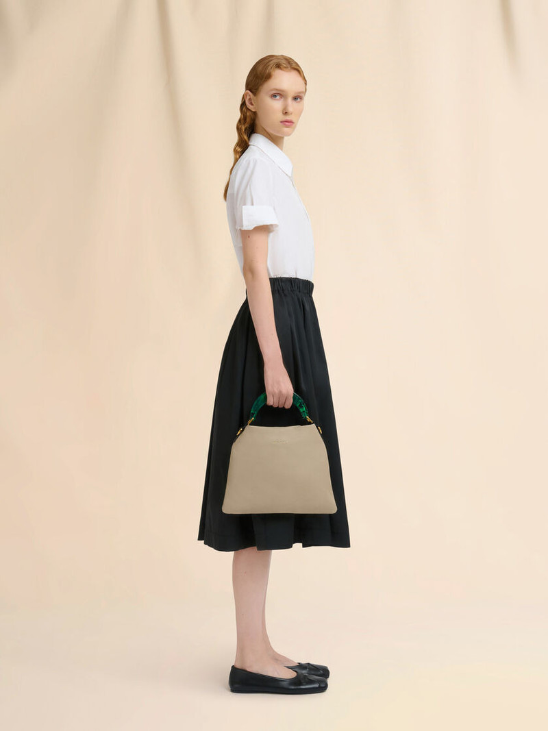 Marni HOBO BAG IN WHITE GRAINED CALFSKIN AND RESIN HANDLE outlook