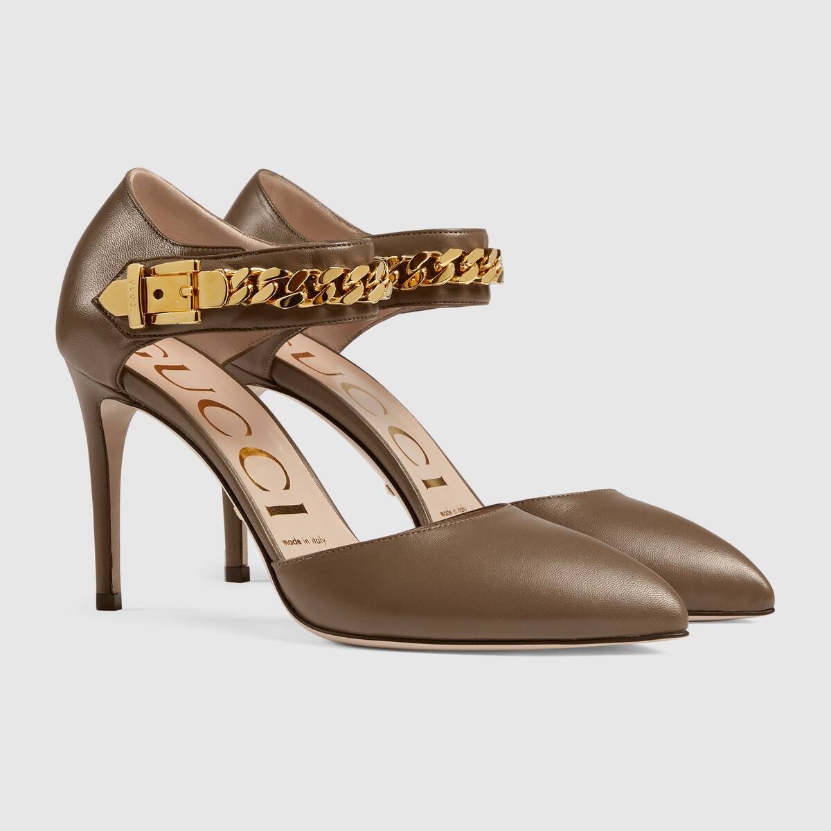 Women's pump with chain - 2