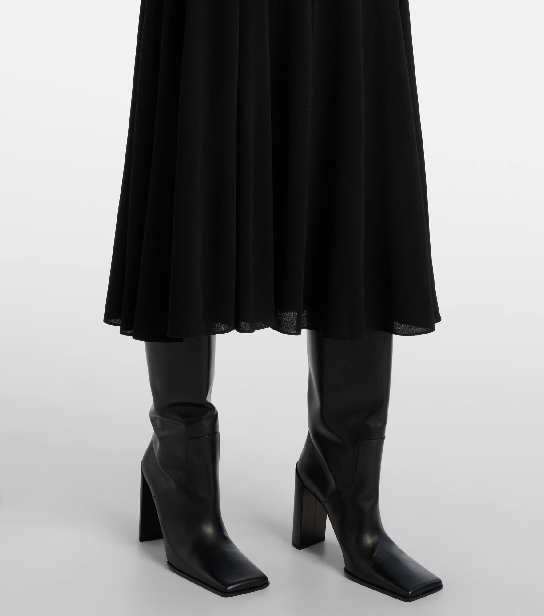 Cutout midi dress - 6