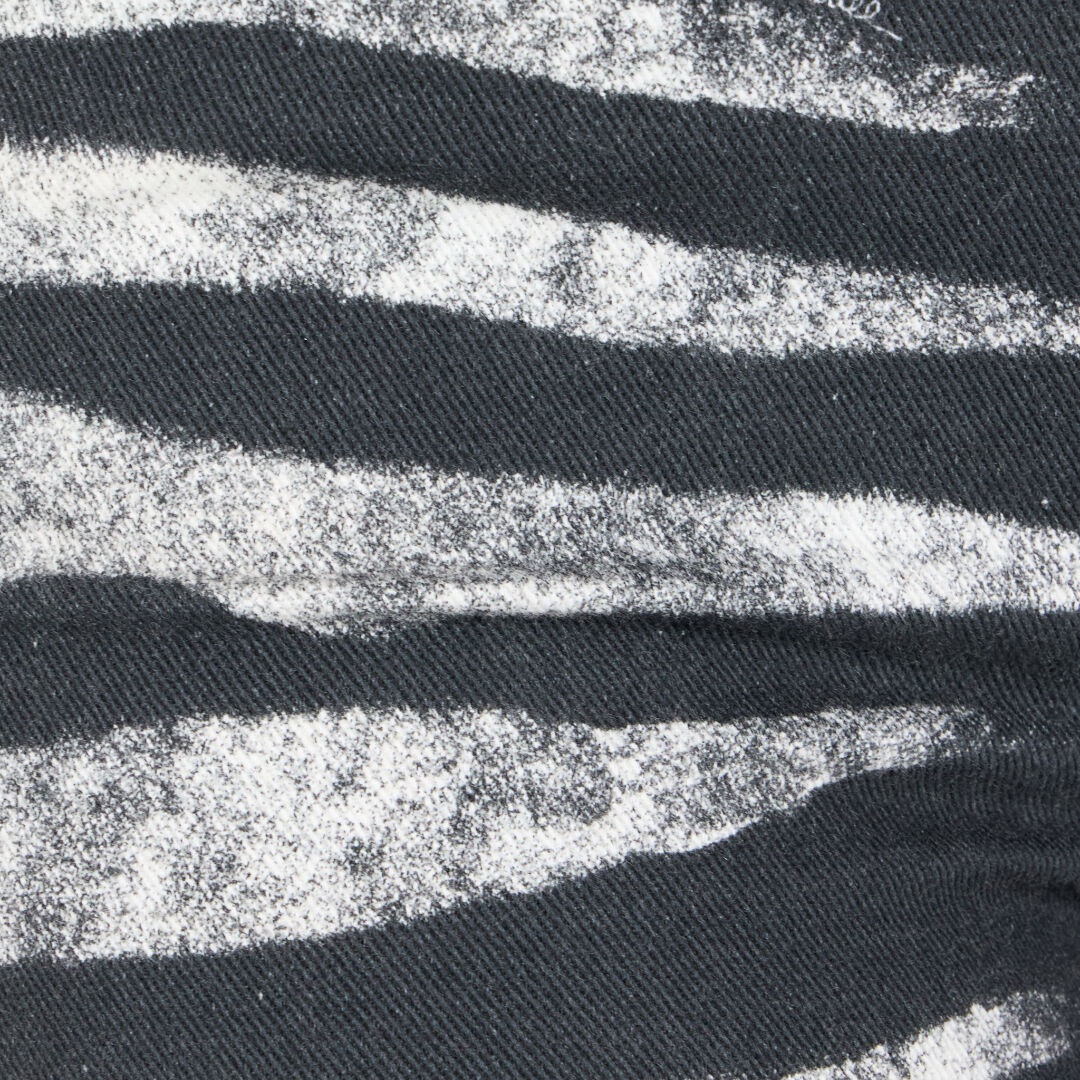 Pants With Zebra Print - 5