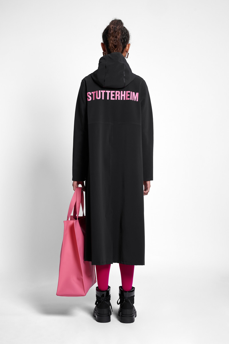 Mosebacke Long Print Matte Raincoat Black 1