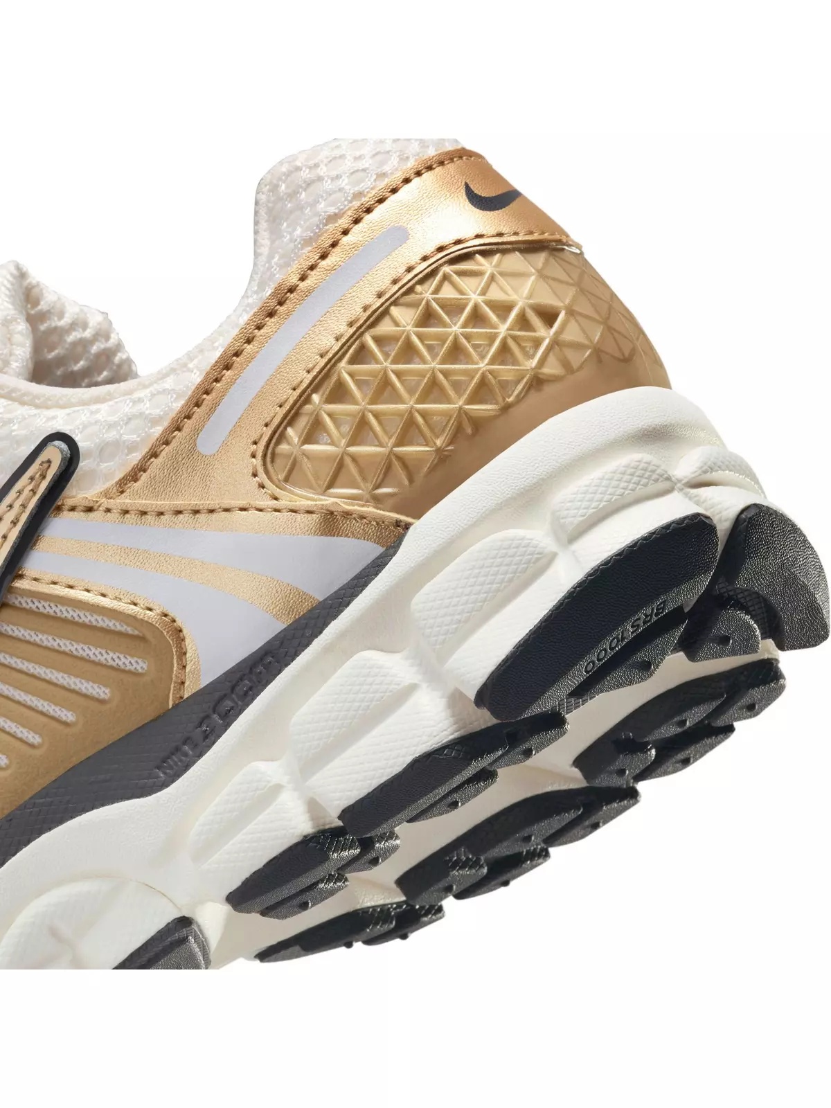 Zoom Vomero 5 "Photon Dust/Metallic Gold/Gridiron/Sail" Women's Shoe - 10