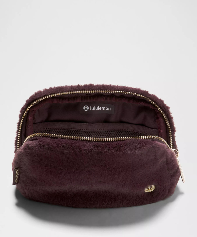 Everywhere Belt Bag 1L *Plush Fleece 5