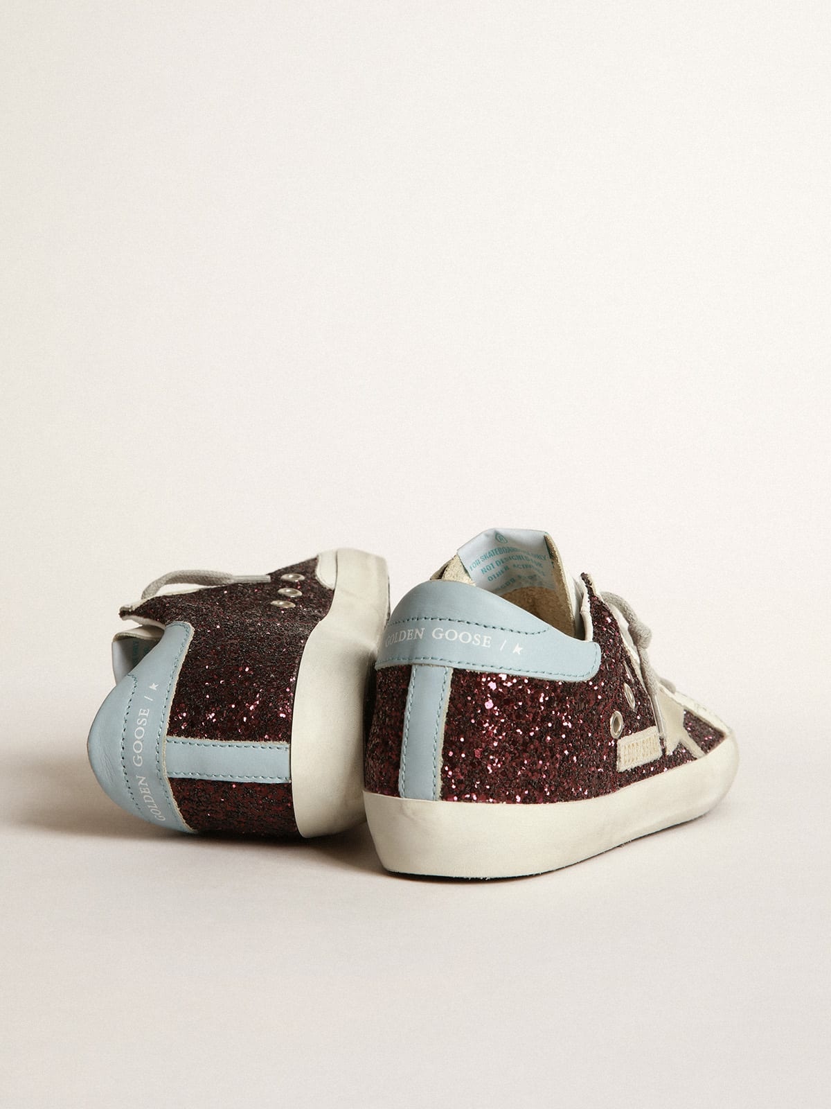 Super-Star sneakers in burgundy glitter with ice-gray suede star and light blue leather heel tab - 4