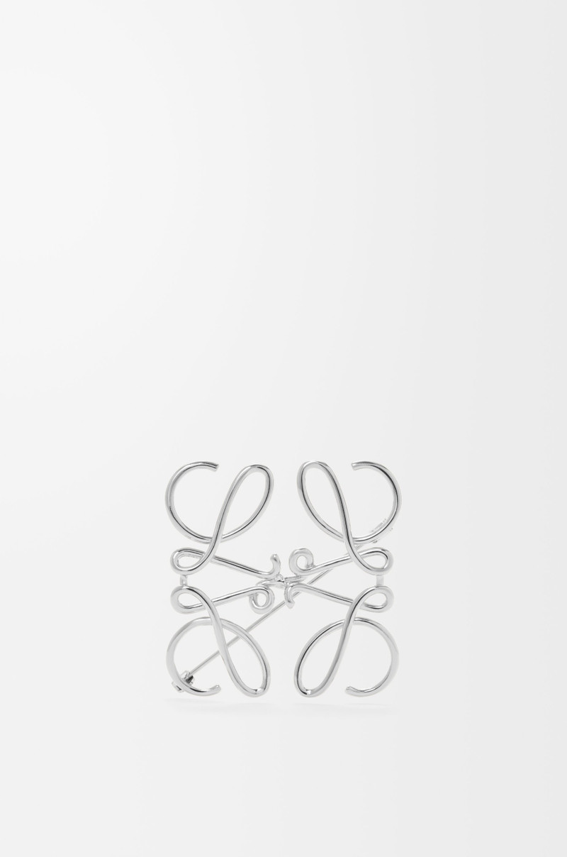 Anagram brooch in metal 1