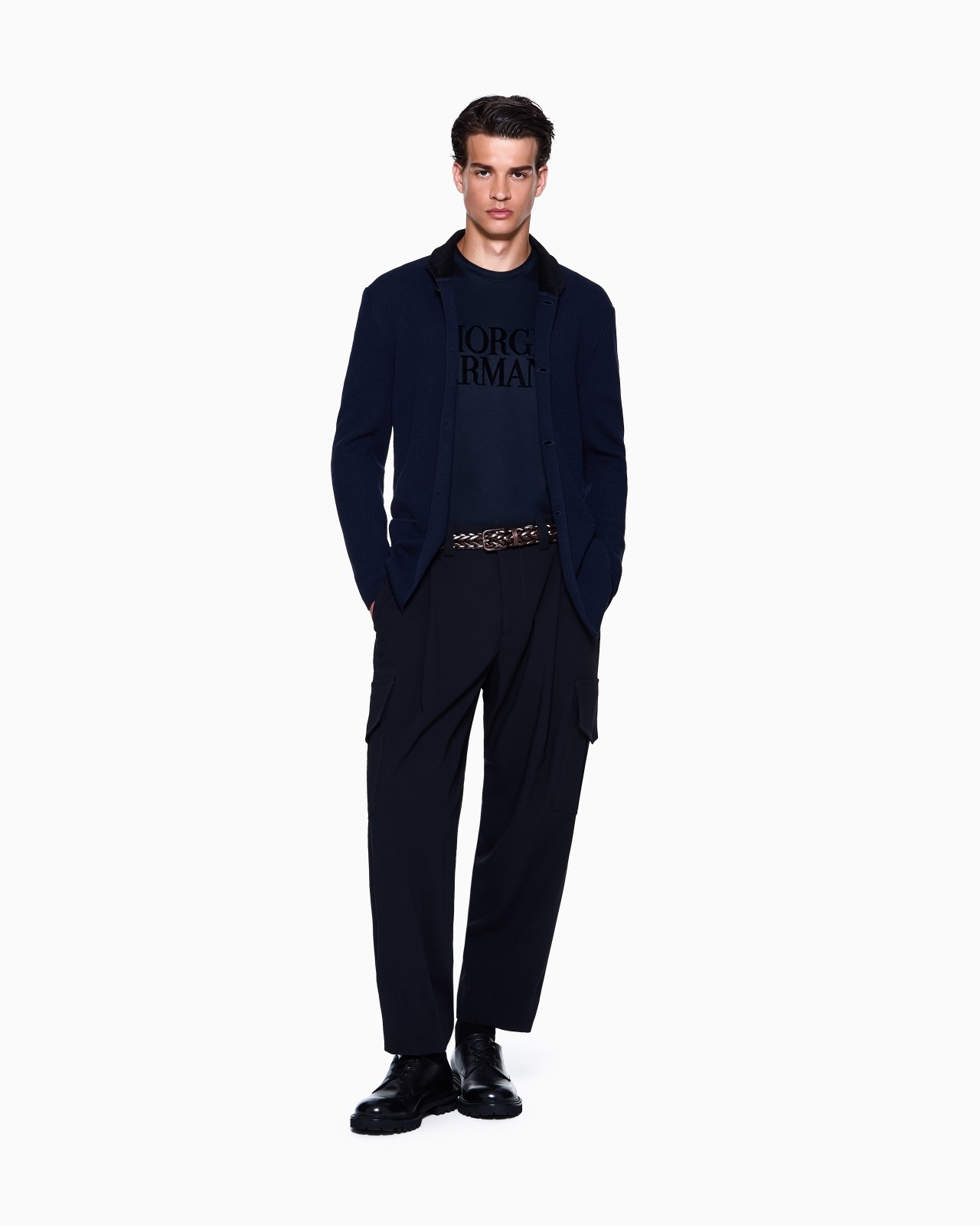 SINGLE-PLEAT, PURE VIRGIN WOOL CRÊPE TROUSERS - 2