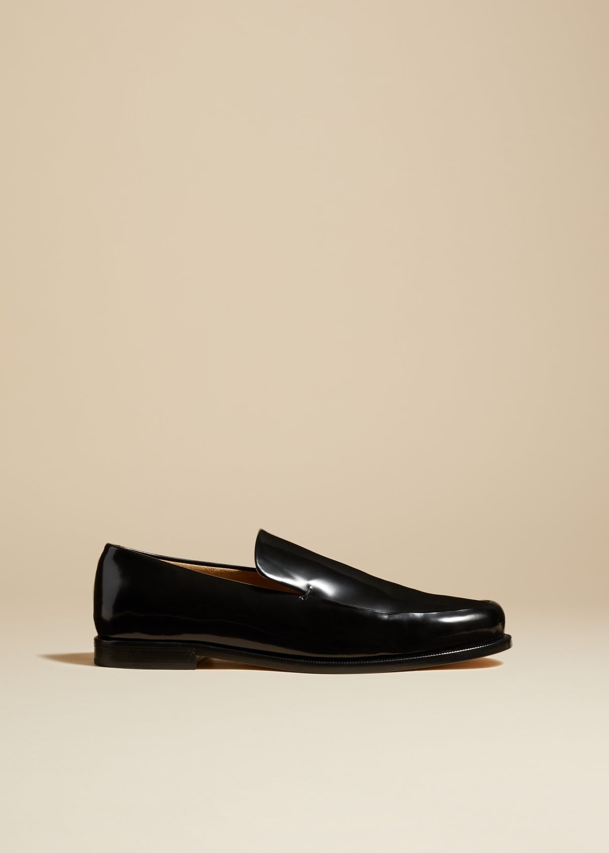 The Alessio Loafer in Black Leather - 1
