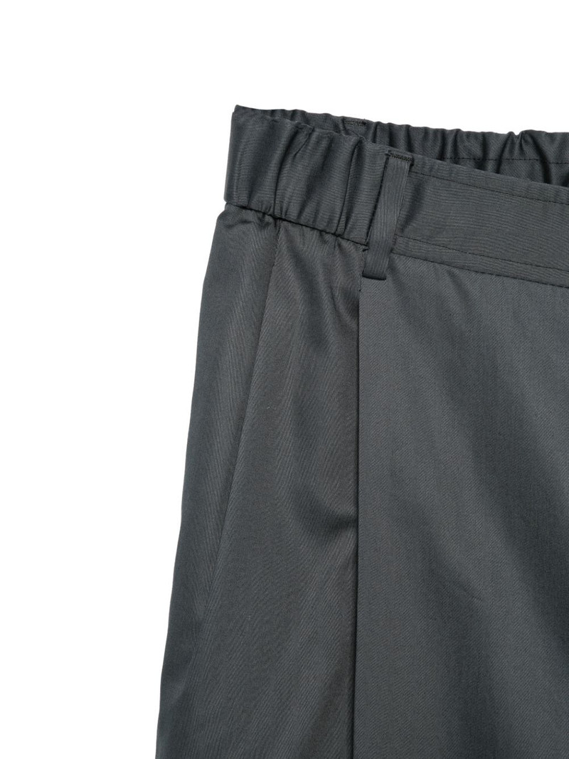 pleated trousers 3