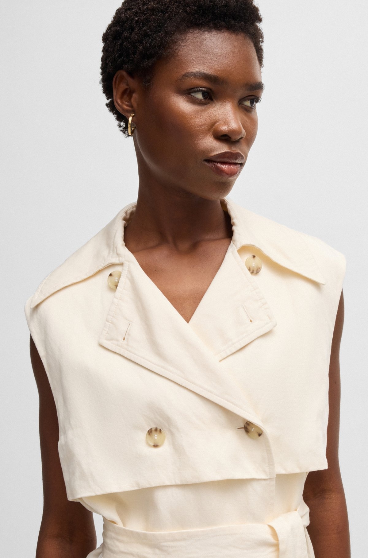 SLEEVELESS TRENCH DRESS WITH DOUBLE-BREASTED CLOSURE - 5
