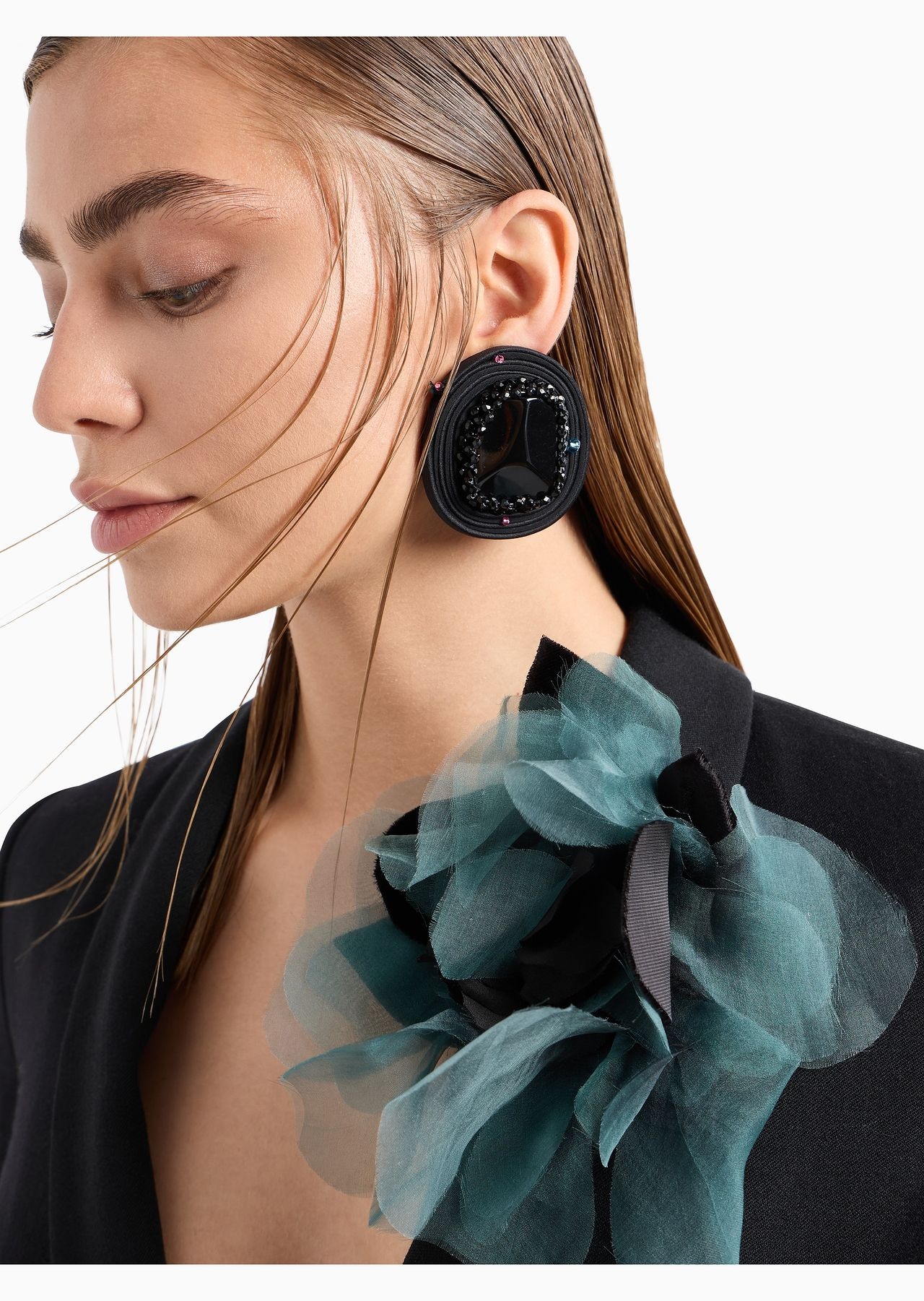 Resin and passementerie clip earrings 3