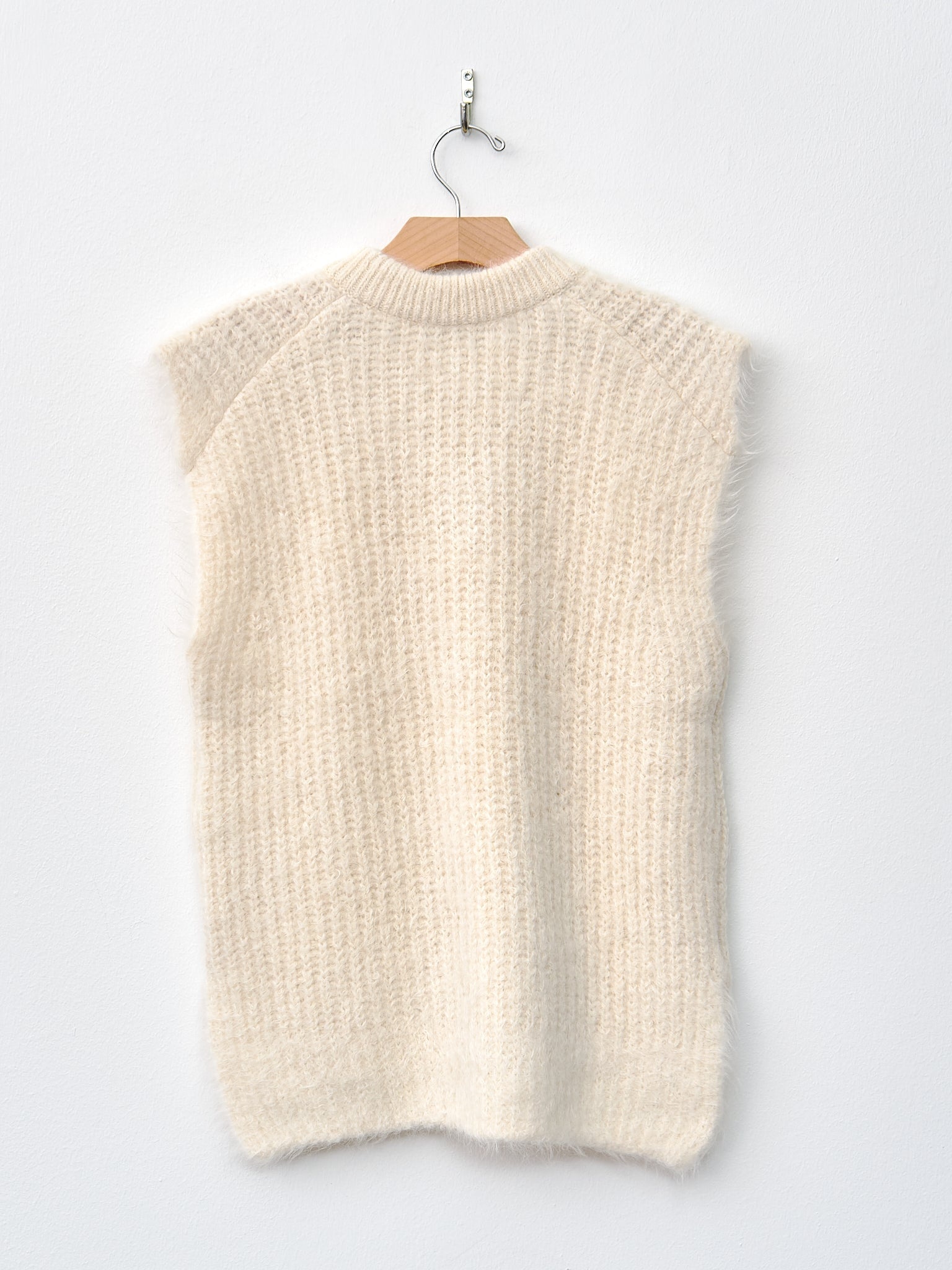 Alpaca Fur V-Neck Vest - White - 7