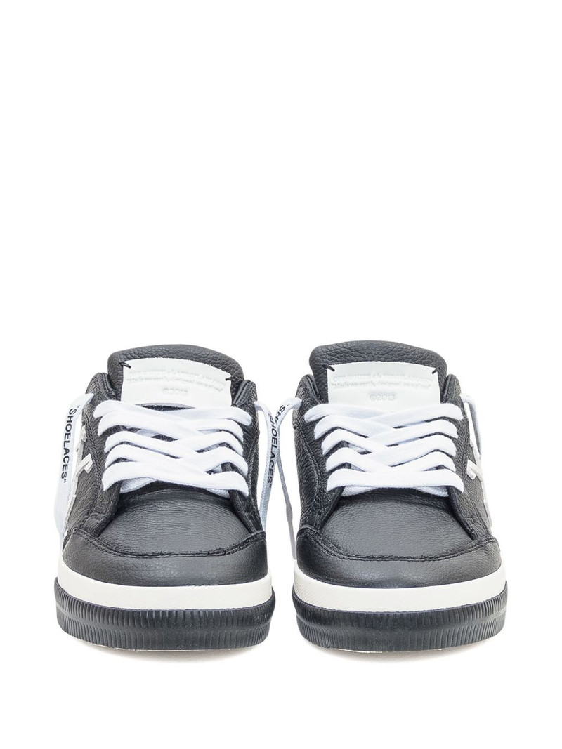 Off-White Arrows-motif sneakers outlook