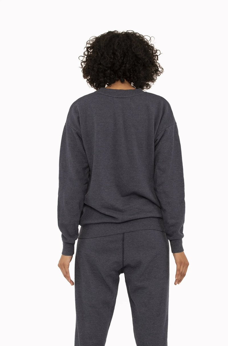 NAVY TINY LOGO SWEATSHIRT 3
