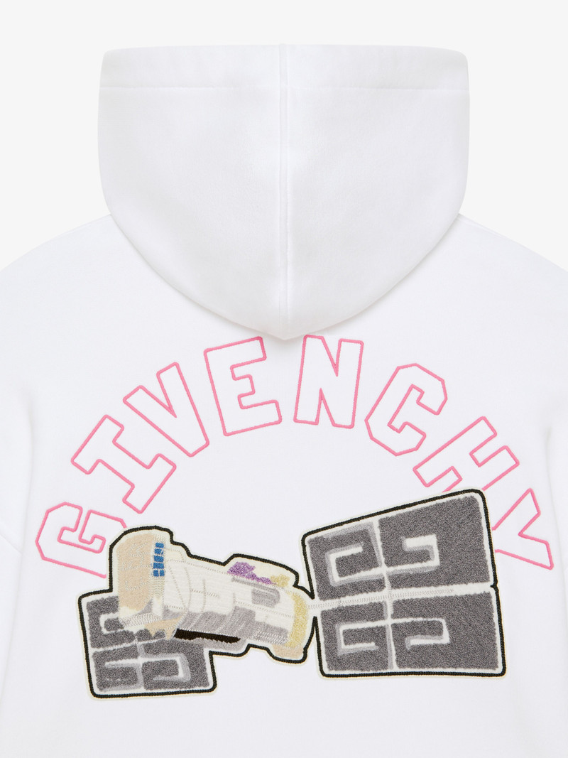 CROPPED HOODIE WITH EMBROIDERED PATCHES 6