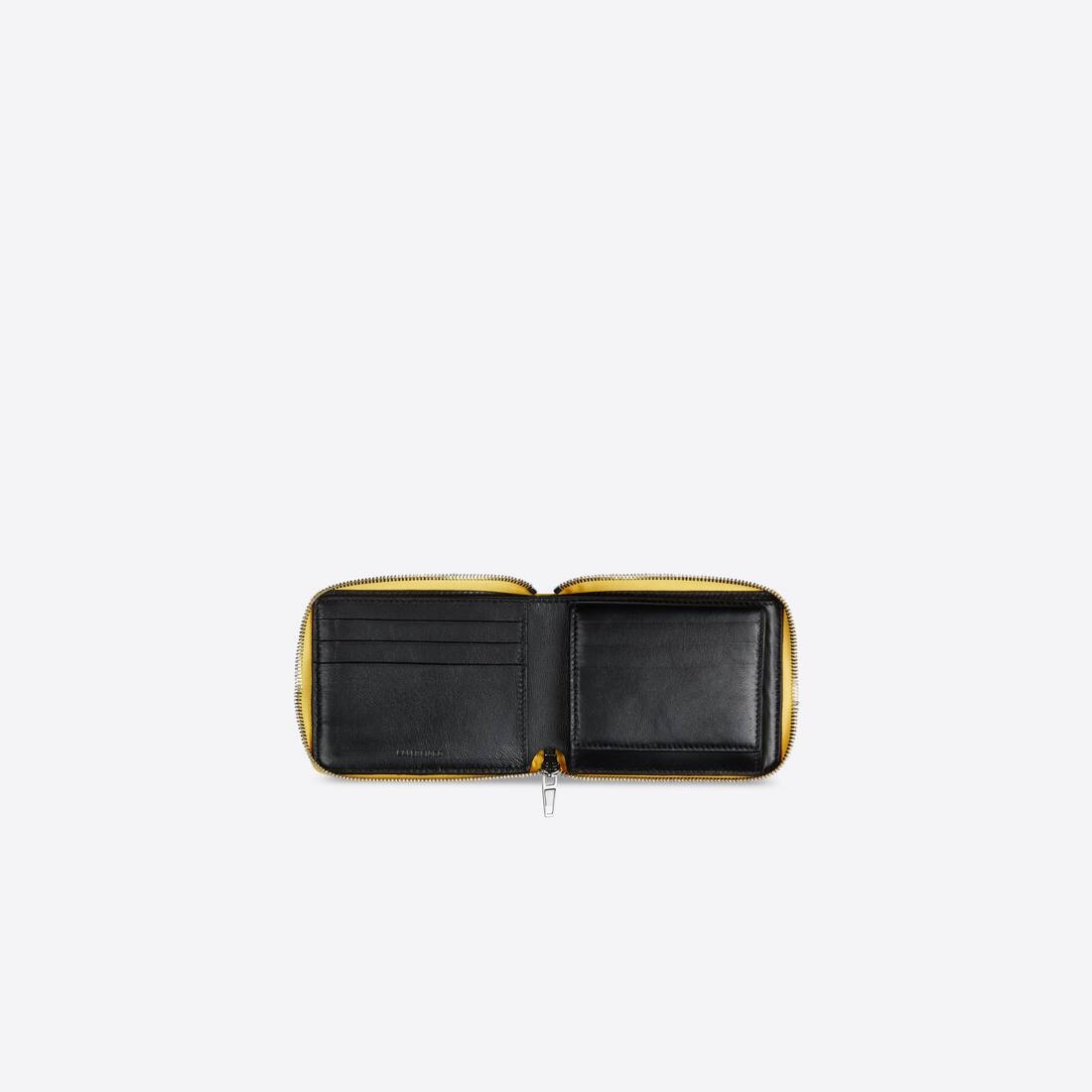 Men's Essential Small Wallet With Strap Box With Contrasted Lining in Yellow - 3