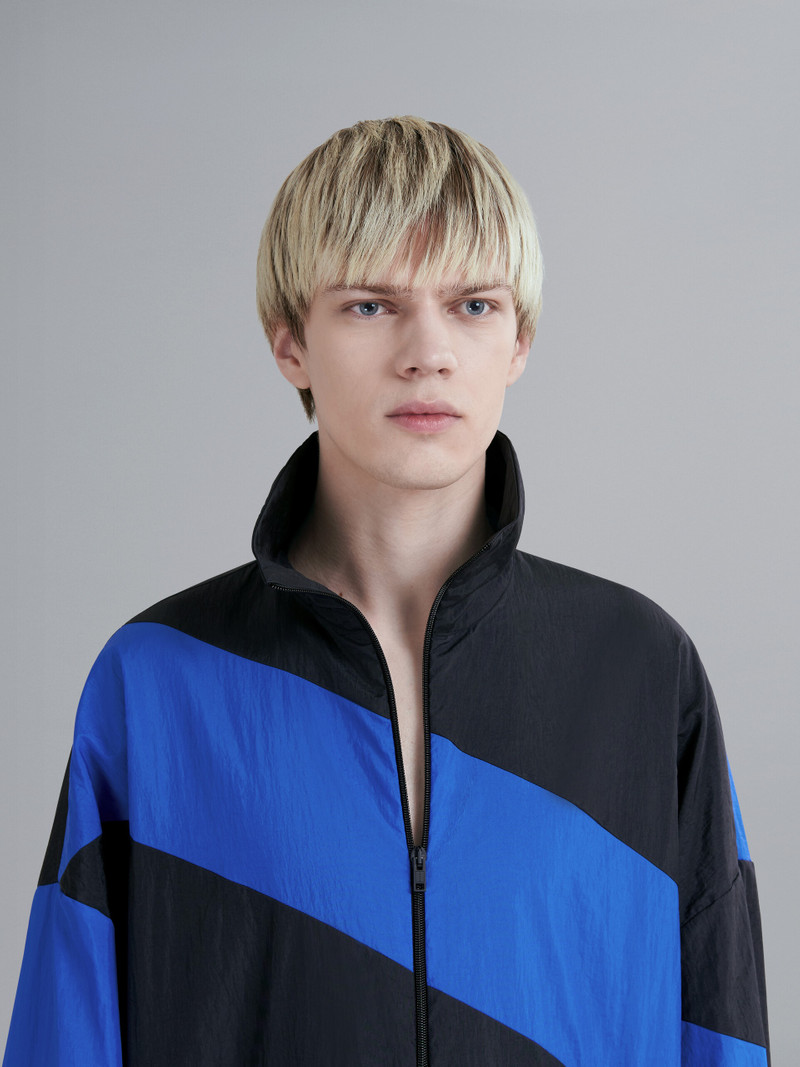 LIGHTWEIGHT CRINKLED NYLON WINDBREAKER 4