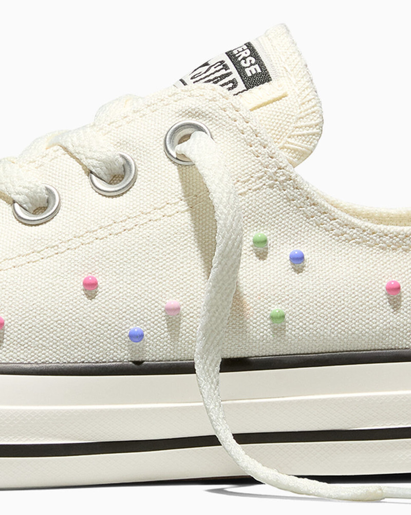 Chuck Taylor All Star Mini Studs 6