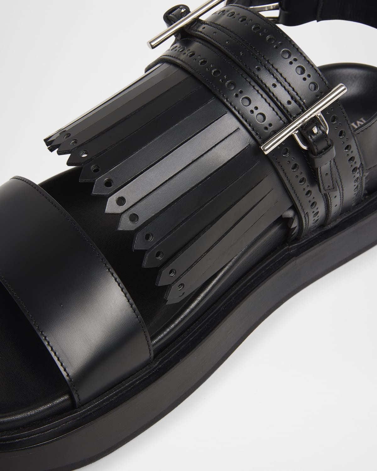Men's Brogue Fringe Leather Sandals - 6