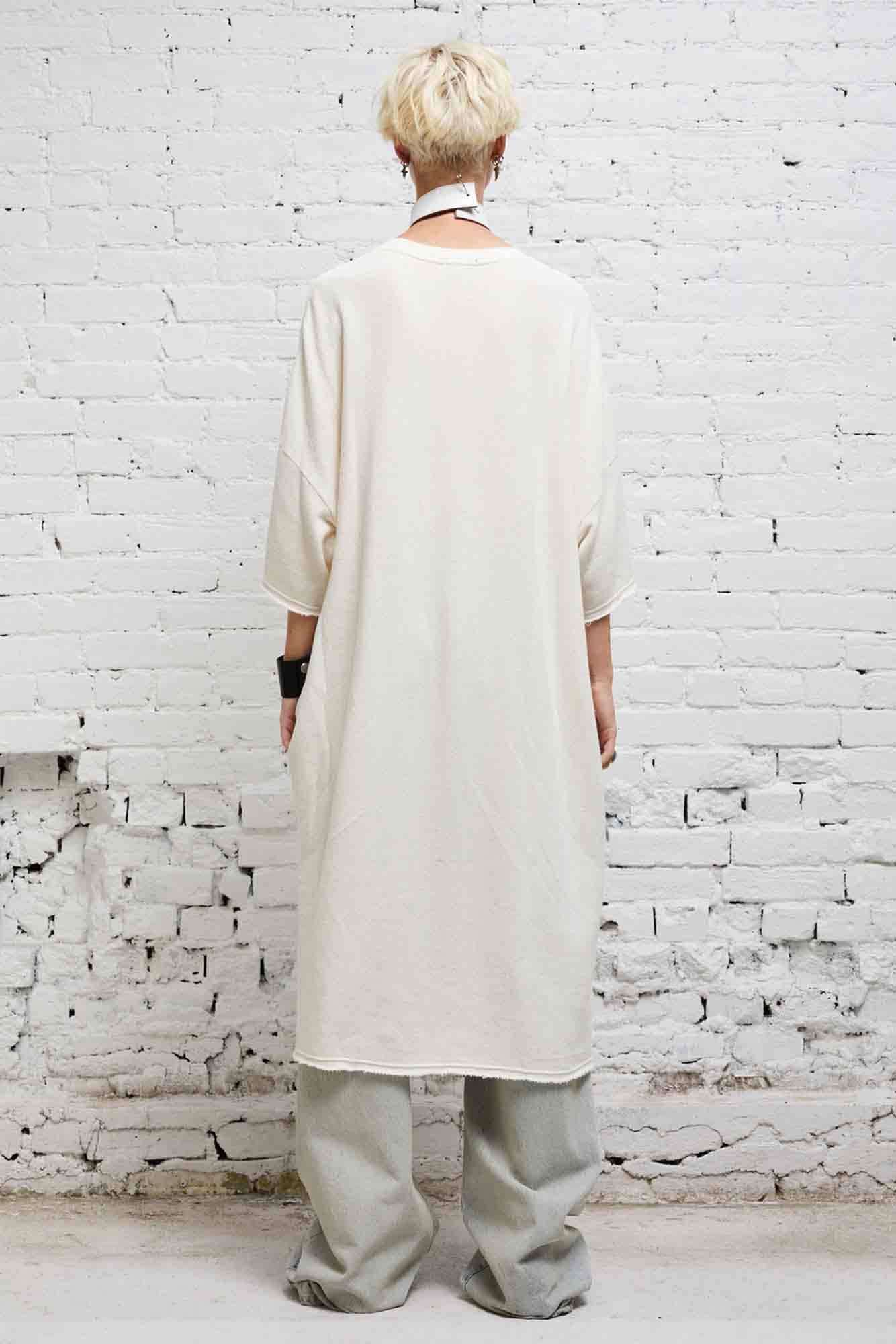 ELONGATED SKATE T-SHIRT DRESS - 5