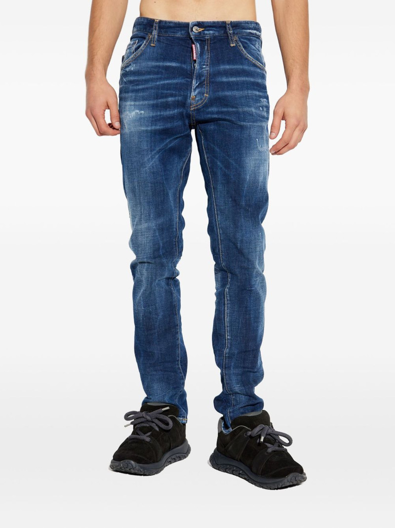 Skater distressed jeans 3