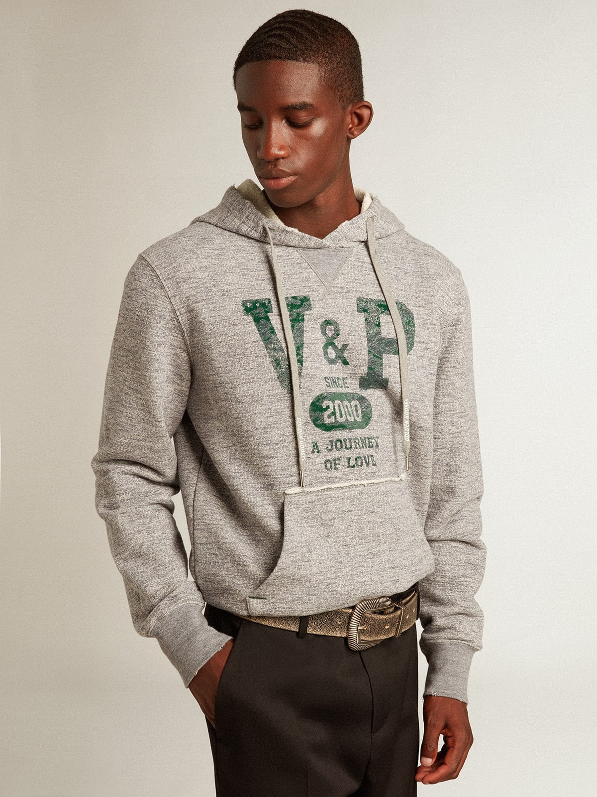 Gray hooded sweatshirt with front pocket - 2