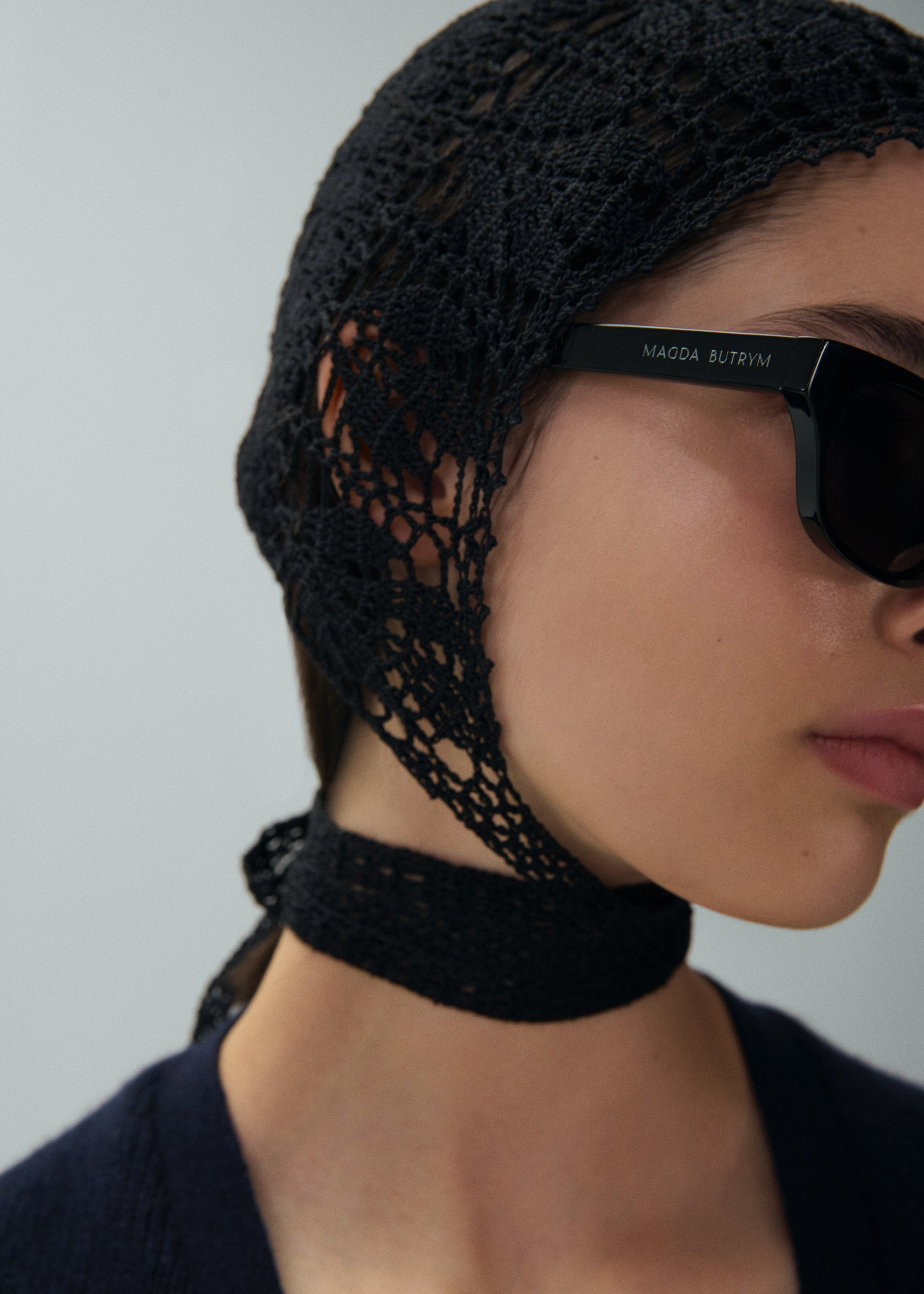 Crochet bonnet in black - 5