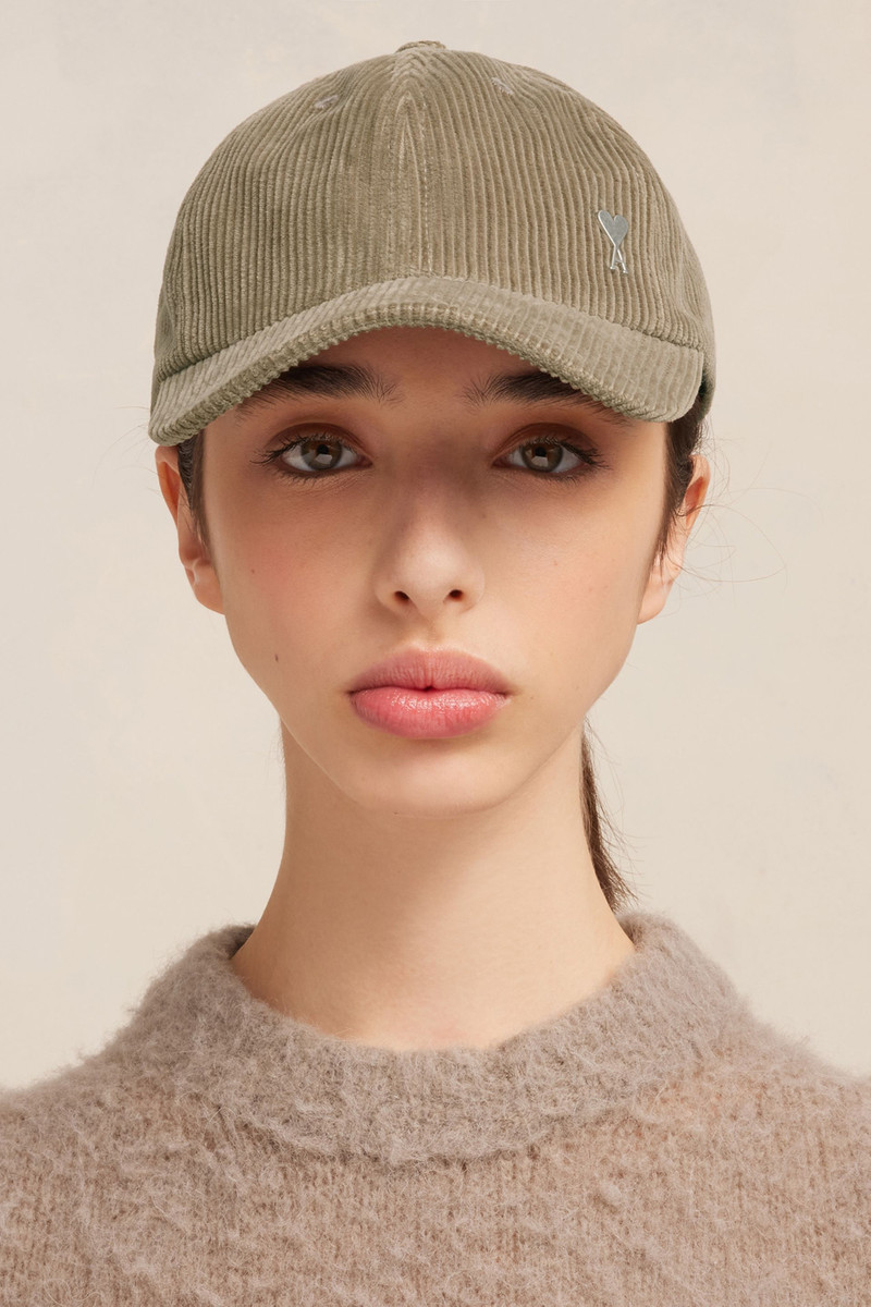 AMI Paris Ami De Coeur Studs Cap outlook
