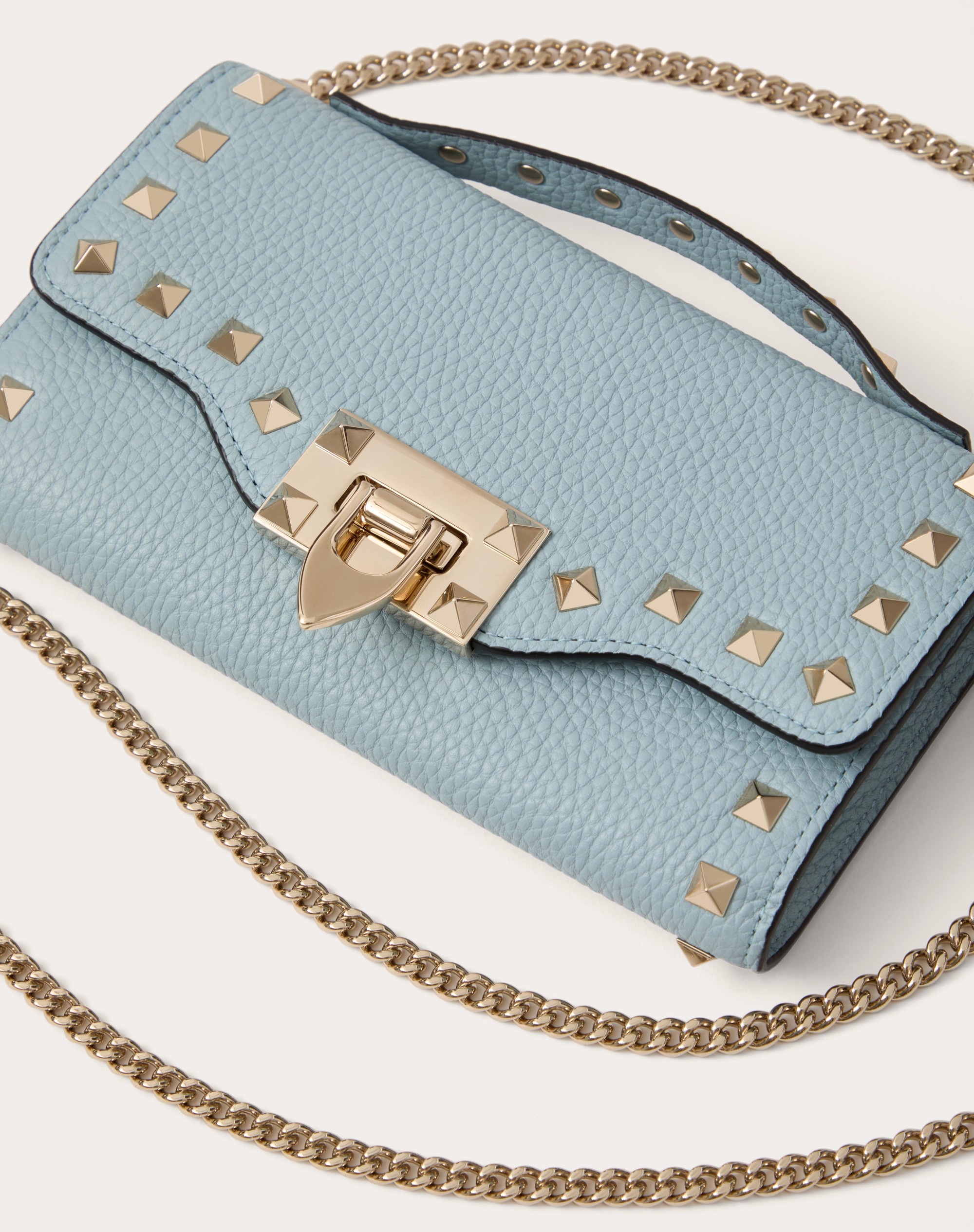 ROCKSTUD GRAINY CALFSKIN WALLET WITH CHAIN STRAP - 8
