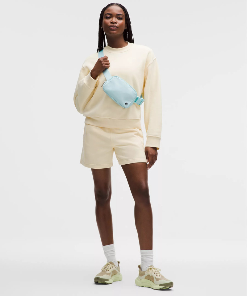 lululemon Everywhere Belt Bag 1L outlook