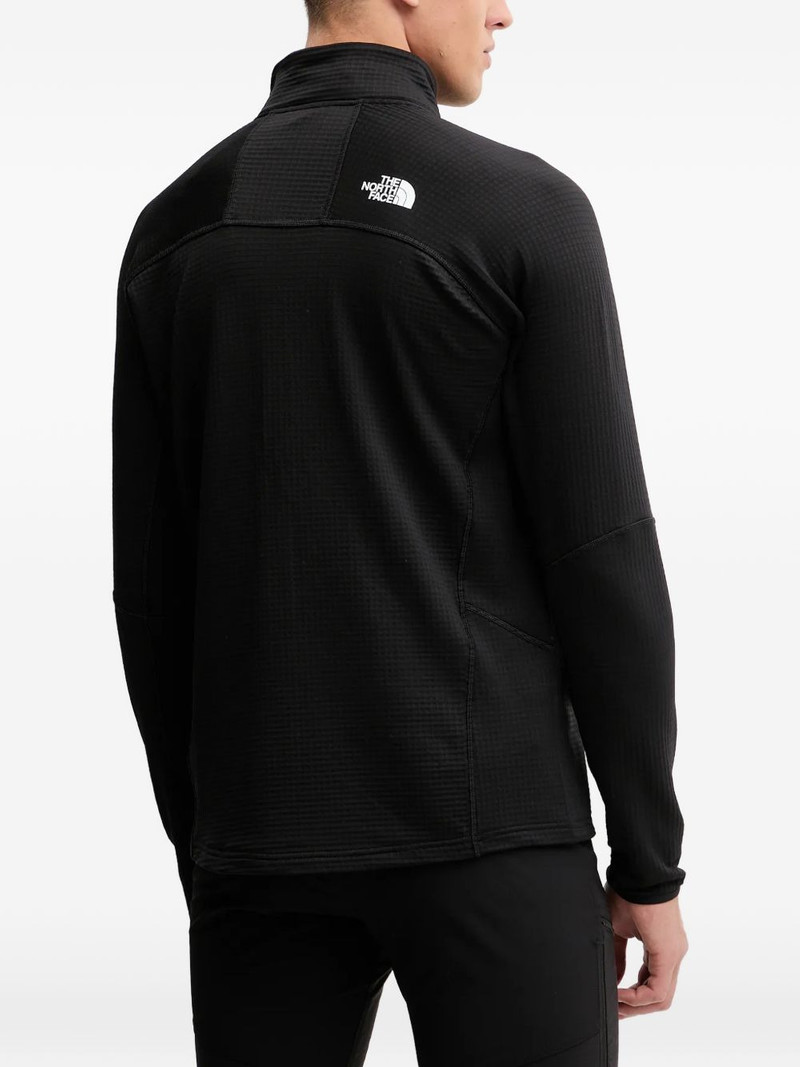 long-sleeved zip-up sweatshirt 3