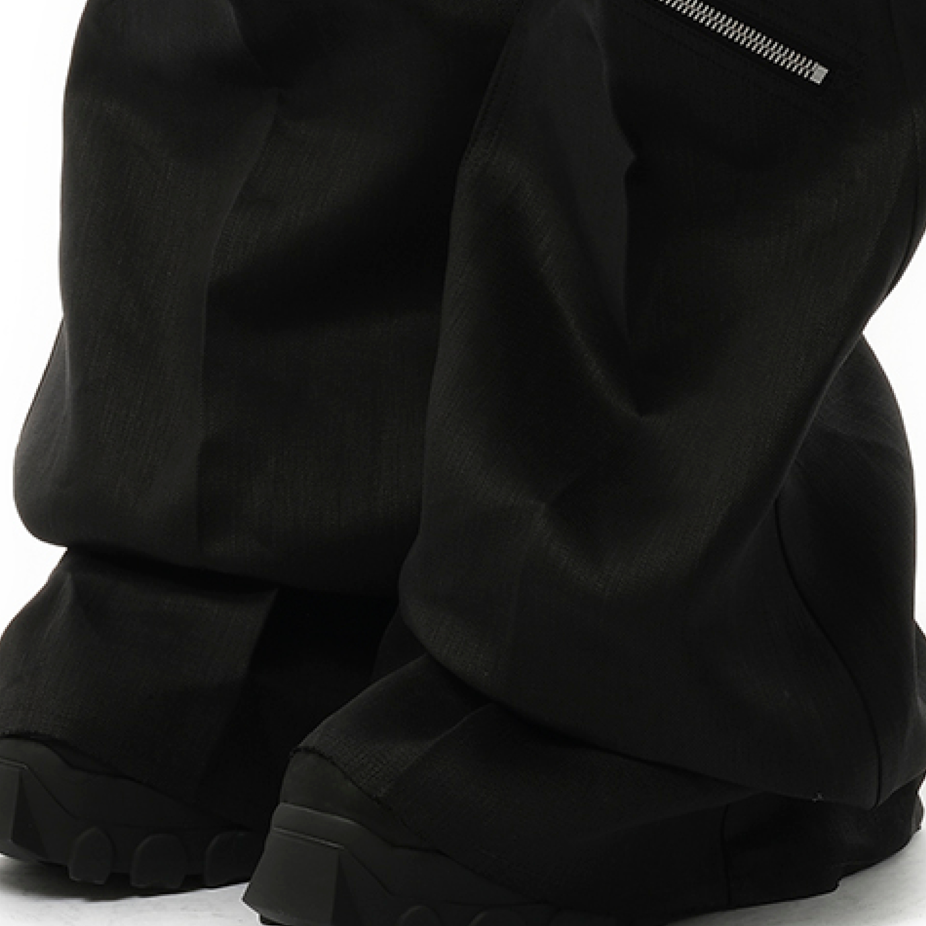 Bolan Cargo in Black - 3