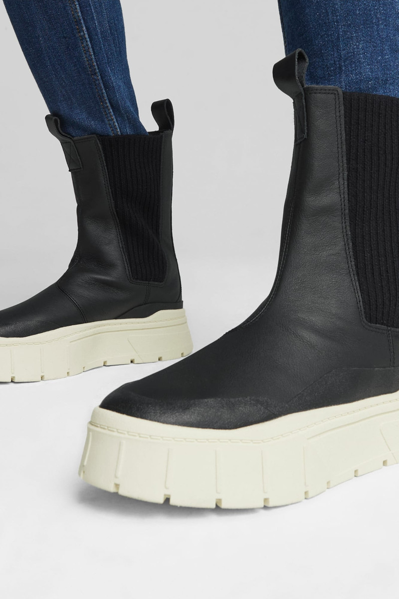 PUMA Mayze Stack Chelsea Women's Winter Boots outlook