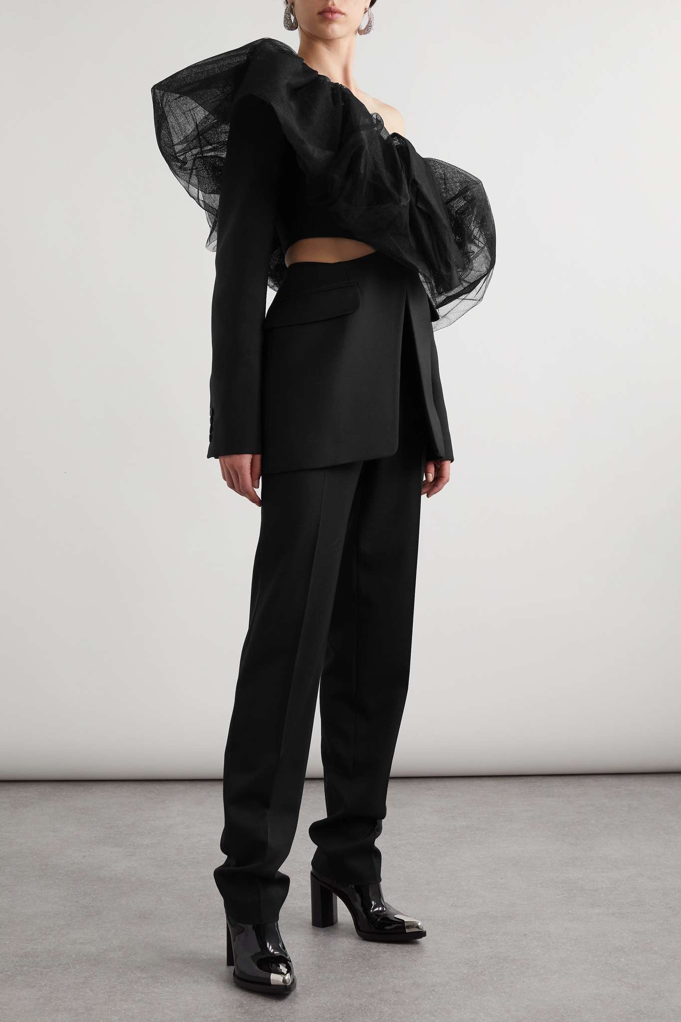 Alexander McQueen One-shoulder tulle-trimmed cutout wool and