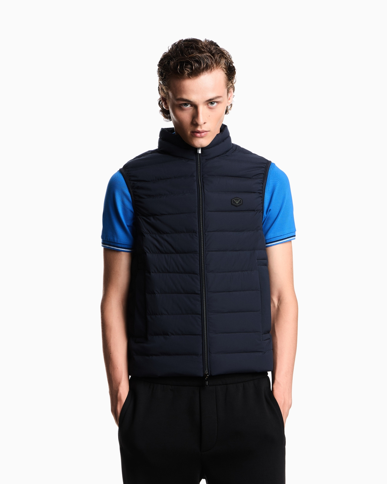 Sleeveless full-zip down jacket in quilted nylon with eagle logo patch - 4