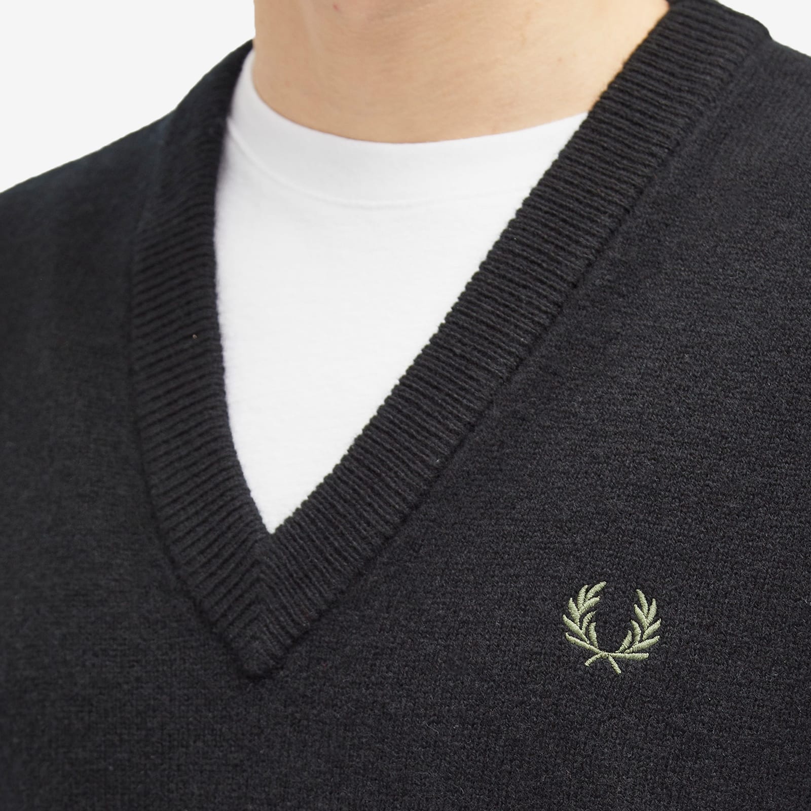 Fred Perry Lambswool Knit Vest - 5