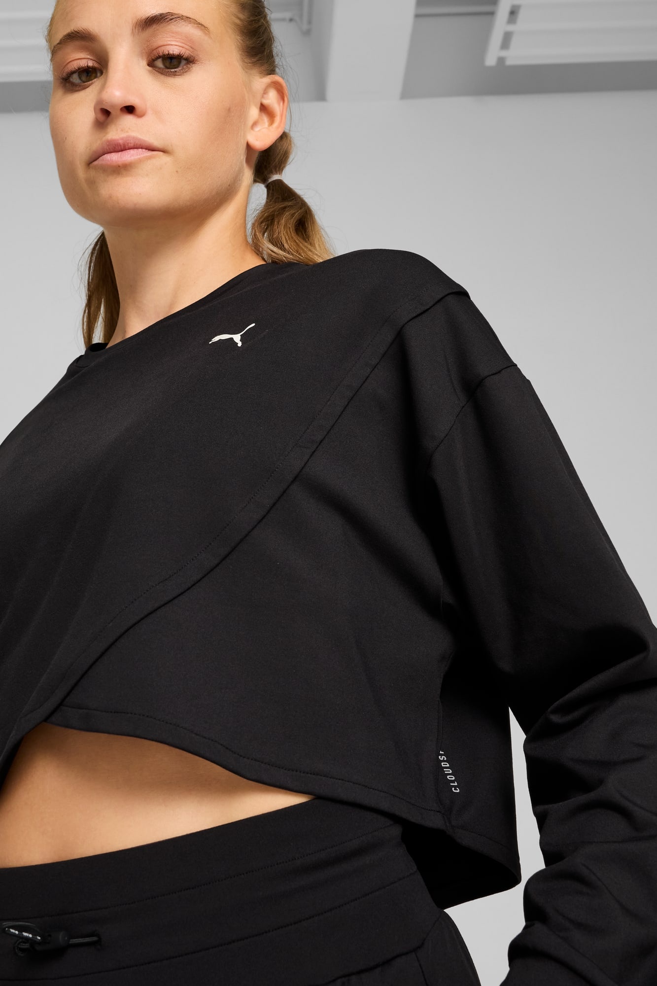 CLOUDSPUN Women's Crossover Crew - 7